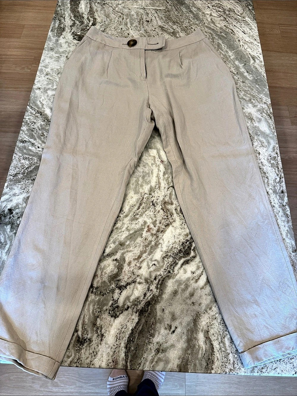Calvin Klein Straight Leg Linen Pants midshin in Beige Size 6 used